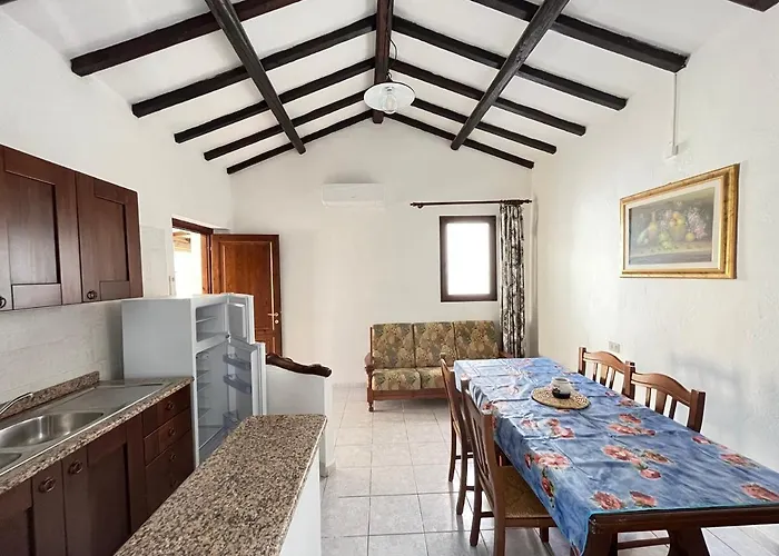 Nassia 1 By La Via Del Mare Viaggi E Vacanze Apartmán